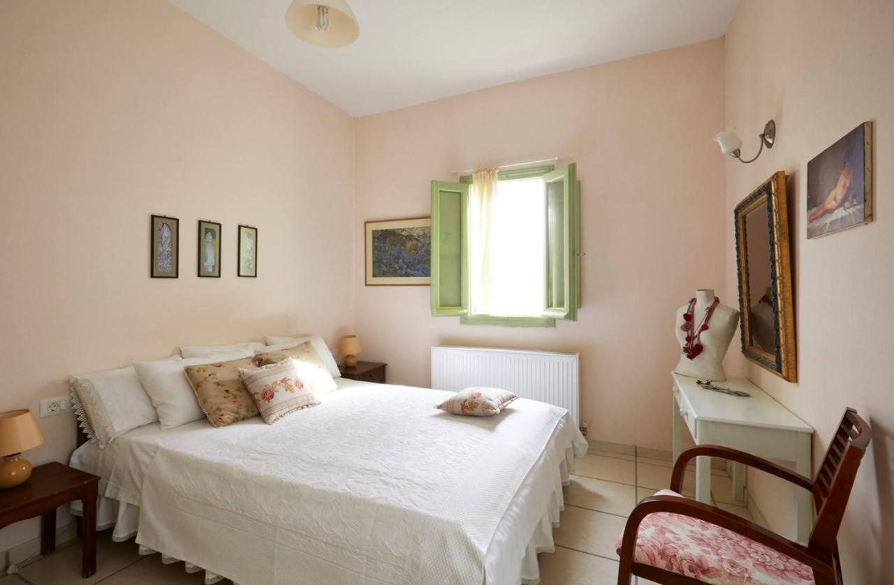 Flower And Crafts - The Eco Nature House Monolithos  Bagian luar foto